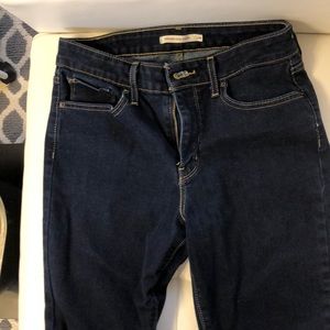 Women’s 28 Levi Strauss 721 high rise skinny jeans